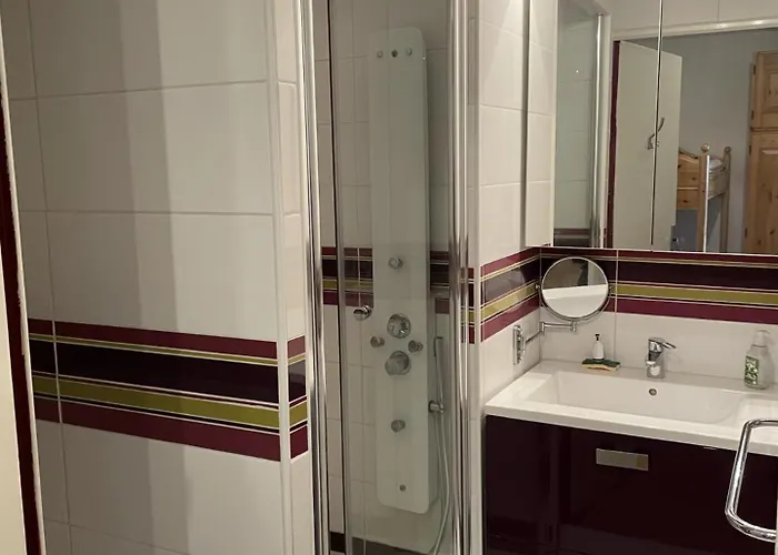 La Marmotte Ensoleillee * מונטקלאר