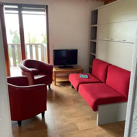 La Marmotte Ensoleillee * Montclar (Alpes-de-Haute-Provence)